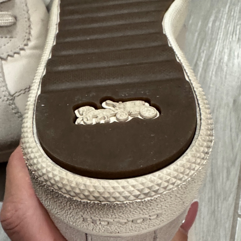 Coach leather Cream Casual Sneakers - Picture 7 of 11